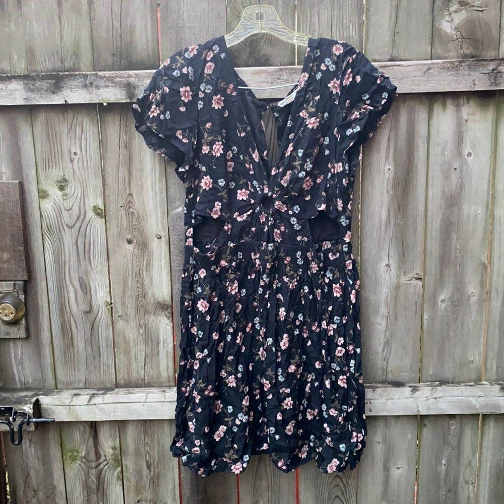 American Eagle Outfitters cut out dress sz. XL